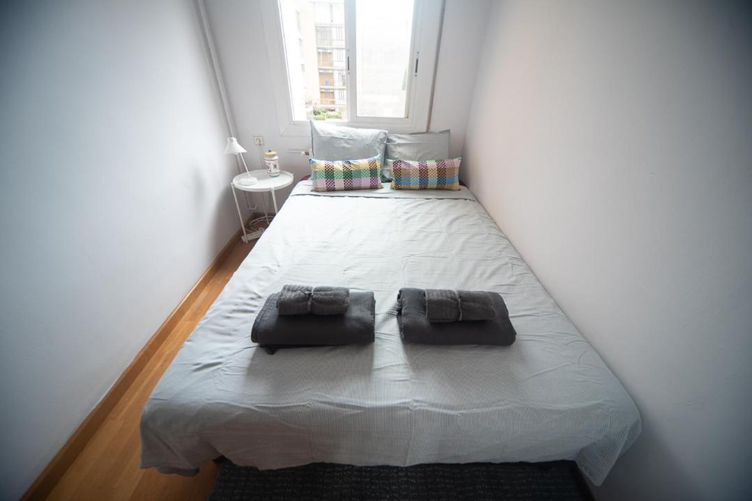 Traditional Rooms In Eixample Барселона Екстериор снимка